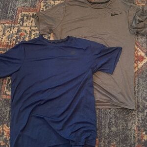 Nike dri-fit t shirt bundle!